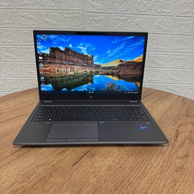 Мобільна робоча станція Б-клас HP ZBook Fury 15 G8 / 15.6