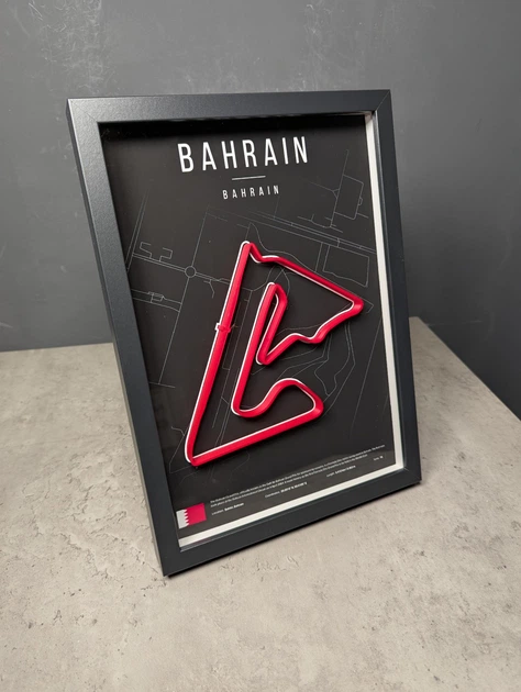 Об'ємна Рамка з 3D Трасою BAHRAIN Circuit (Bahrain International Circuit) / Sakhir, Bahrain / Сахір (Міжнародний автодром Бахрейну) в Масштабі 1:40 000 Red Matte / Frame 32x23x3 - зображення 13