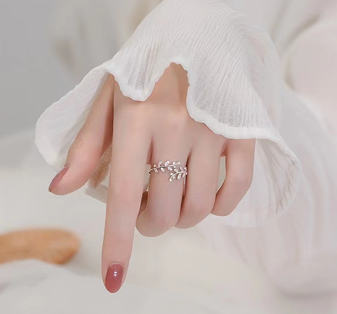 Кольцо Fashion Jeverly веточка с камушками циркония регулируемое, серебристое (SVS) - изображение 4