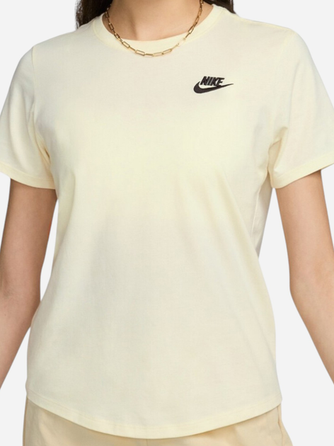 Футболка бавовняна жіноча Nike Sportswear Club Essentials DX7902-113 XS Бежева (196608537618) - зображення 4