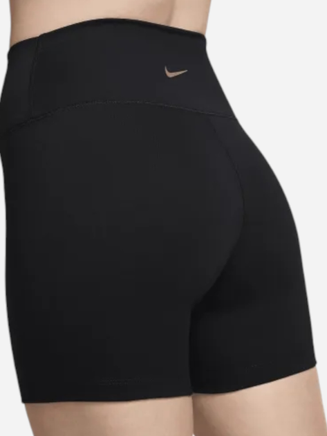 Спортивні шорти жіночі Nike One FN3211-010 L Чорні (197593121349) - зображення 5