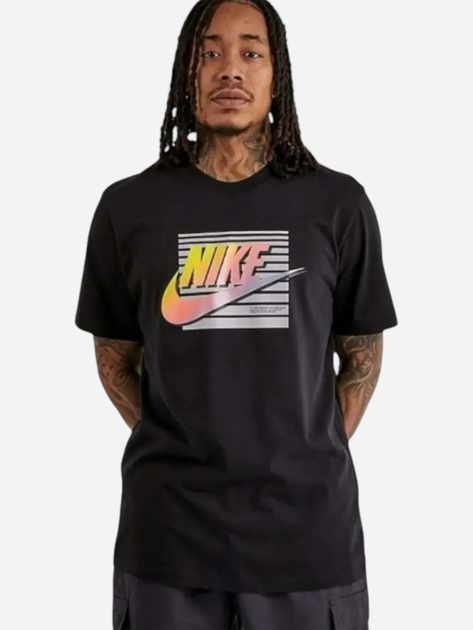 Футболка бавовняна довга чоловіча Nike Sportswear FQ7995-010 S Чорна (196975193783) - зображення 1