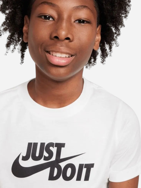 Підліткова футболка для хлопчика Nike Sportswear FV4078-100 147-158 см Біла (196969809744) - зображення 4