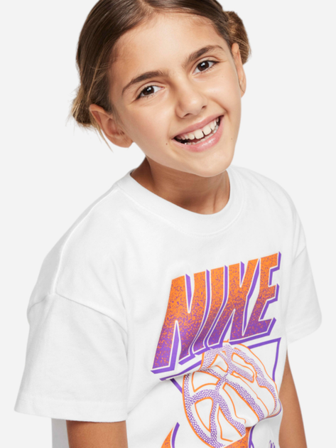 Підліткова футболка для дівчинки Nike Sportswear FZ5556-100 XL (158-170 см) Біла (197596663242) - зображення 4