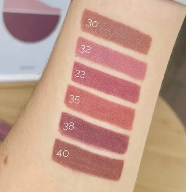 Карандаш механический для губ Triumph SLIDE-ON Lip Liner TF Триумф CU17 для губ, №33 - изображение 2