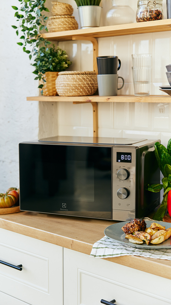 Мікрохвильова піч Electrolux EMZ725MMTi - зображення 2