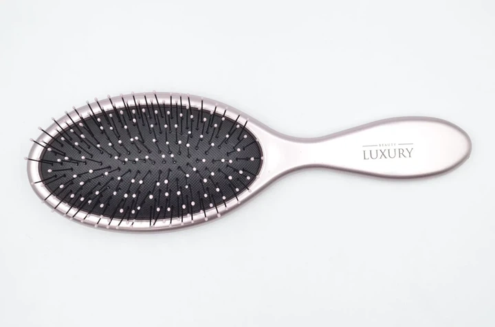 Щетка массажная для волос Beauty LUXURY HB-08-08 Металлик (розовая) - Фото 2 Щетка массажная для волос Beauty LUXURY HB-08-08 Металлик (розовая) - изображение 2