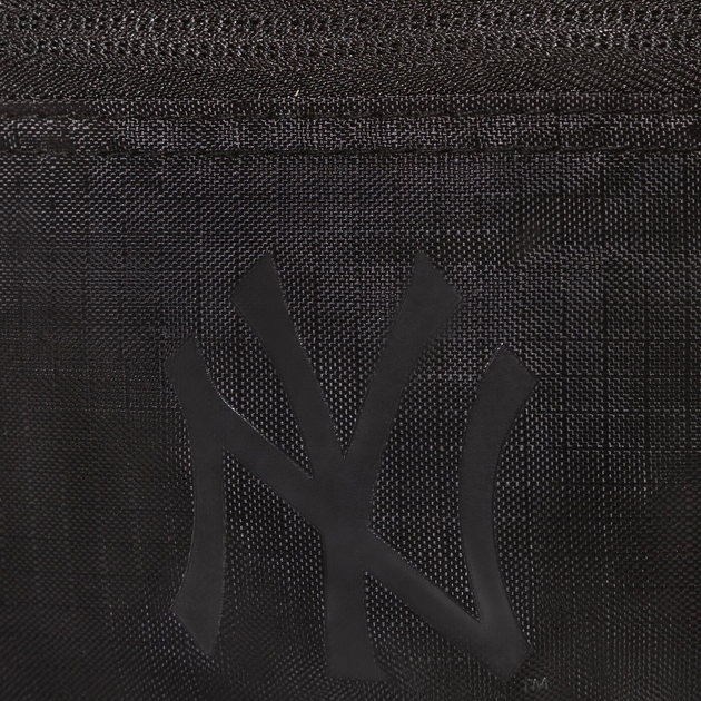 Torebka nerka na szerokim pasku New Era MLB Mini Waist Bag NYY BOB 60137398 Czarna - obraz 3