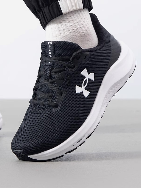 Чоловічі кросівки для бігу Under Armour UA Charged Pursuit 4 3028254-001 45.5 (11.5US) Чорні (197778741614) - зображення 3
