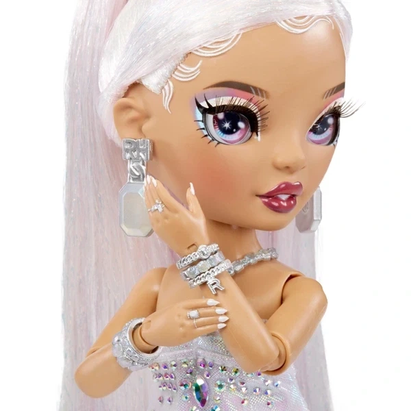 Колекційна лялька Rainbow High Holiday Edition Роксі Гранд - зображення 4