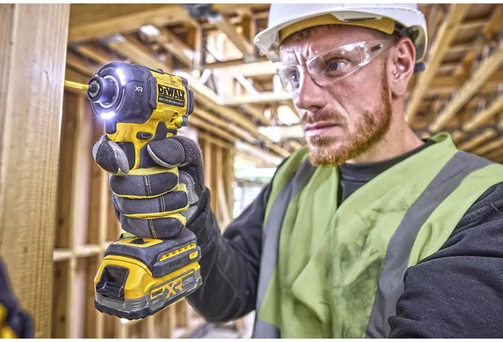 Шуруповерт DeWALT DCF870N - Фото 4 Шуруповерт DeWALT DCF870N - изображение 4