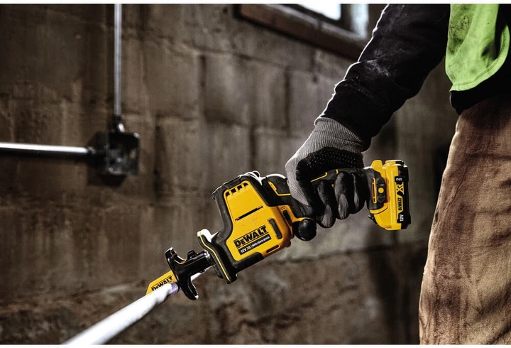 Пила сабельная аккумуляторная DeWALT DCS312N - изображение 4