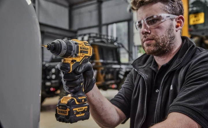 Акумуляторний дриль-шурупокрут DeWALT DCD703NT - зображення 7