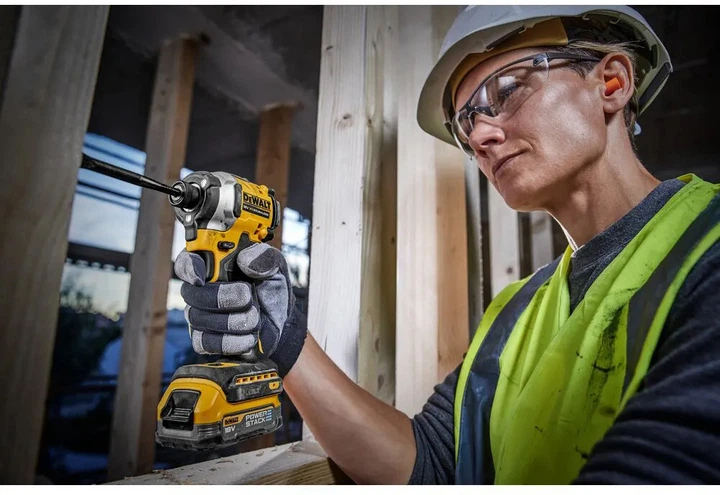 Набір з двох безщіткових інструментів DeWALT DCK2051H2T - Фото 11 Набір з двох безщіткових інструментів DeWALT DCK2051H2T - изображение 11