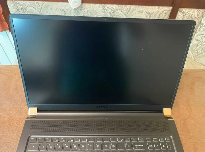Ігровий ноутбук MSI GS75 Stealth 9SG / 17.3" (1920x1080) IPS / Intel Core i7-9750H (6 (12) ядра по 2.6 - 4.5 GHz) / 32 GB DDR4 / 1000 GB SSD / nVidia GeForce RTX 2080, 8 GB GDDR6, 256-bit / WebCam б/в - Фото 4 Ігровий ноутбук MSI GS75 Stealth 9SG / 17.3" (1920x1080) IPS / Intel Core i7-9750H (6 (12) ядра по 2.6 - 4.5 GHz) / 32 GB DDR4 / 1000 GB SSD / nVidia GeForce RTX 2080, 8 GB GDDR6, 256-bit / WebCam б/в - зображення 4
