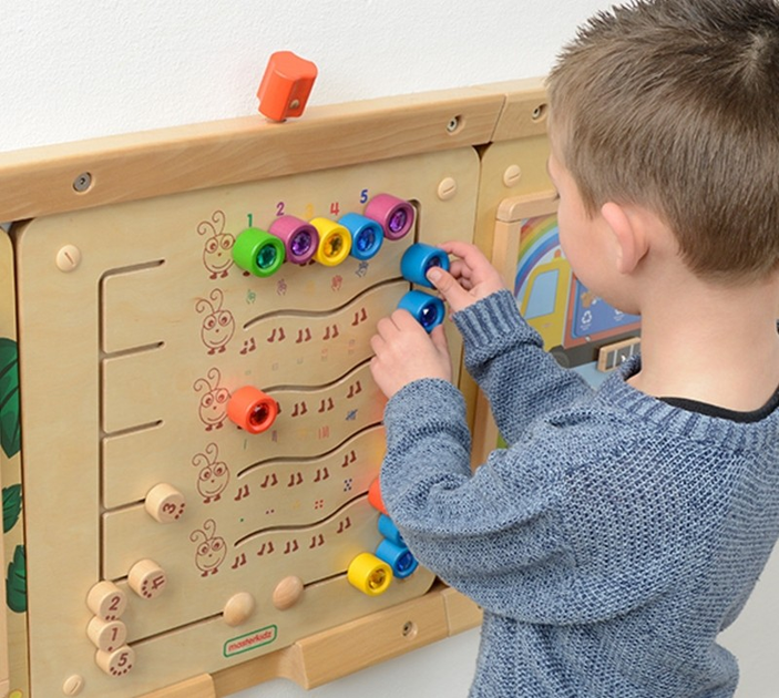 Бізіборд masterkidz Монтессорі Вивчаємо цифри та кількість (6955920023995) - зображення 4