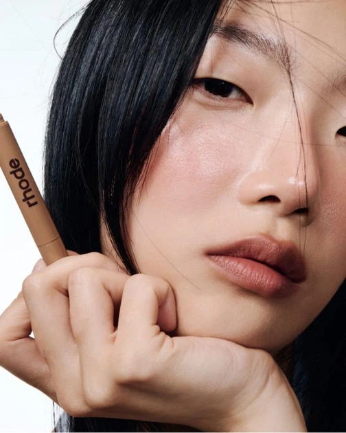 Контурный карандаш для губ Rhode Peptide Lip Shape The Contouring Lip Shaper (Lunge) 0.75 g - изображение 2