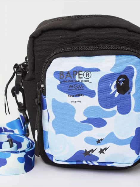 Сумка через плечо Bape синего цвета с двумя ремешками. - изображение 2
