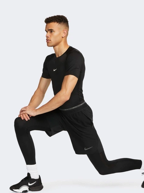 Футболка спортивна довга чоловіча Nike M Np Df Tight Top Ss FB7932-010 2XL Чорна (196608740209) - зображення 3