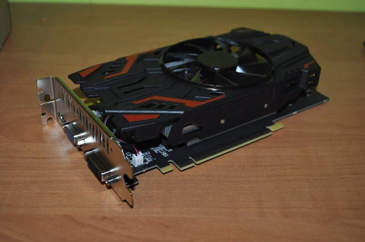 Дискретная видеокарта nVidia GeForce GTX 550 Ti, 4 GB GDDR5, 128-bit / VGA, DVI, HDMI - изображение 3