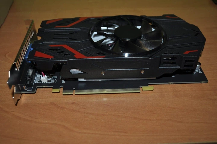 Дискретная видеокарта nVidia GeForce GTX 550 Ti, 4 GB GDDR5, 128-bit / VGA, DVI, HDMI - изображение 6
