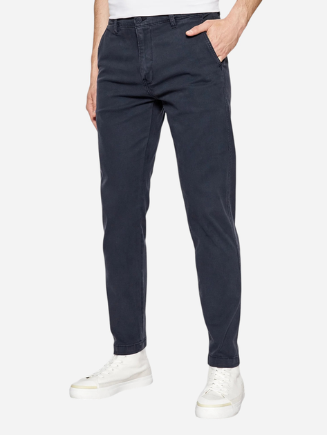 Spodnie regular fit męskie Levi's Xx Chino Std Ii 17196-0016 30-34 Granatowe (5400816970651) - obraz 1