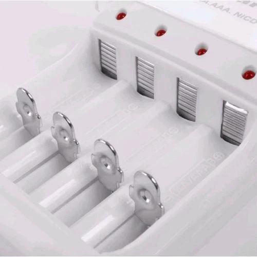 Комплект 4 шт акумулятори 4500mAh + зарядне Jiabao JB-212 AAA - зображення 6