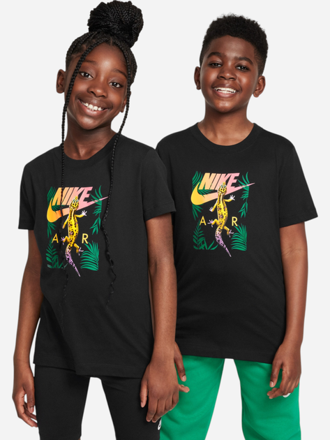 Koszulka chłopięca bawełniana Nike Sportswear FZ5158-010 XS (122-128 cm) Czarna - obraz 5