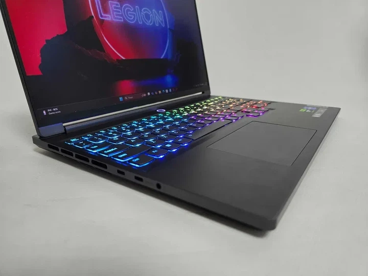 Ноутбук Lenovo LEGION 7 (2023) I9 13900H/RTX 4070/RAM 16GB/SSD 1TB/QHD 240Hz Б\В - изображение 2