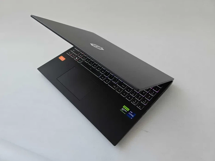 Ноутбук Ігровий Cyberpower 16 I9 13900HX/RTX 4080/RAM 32GB/SSD 1TB/QHD 240Hz Б\В - изображение 7