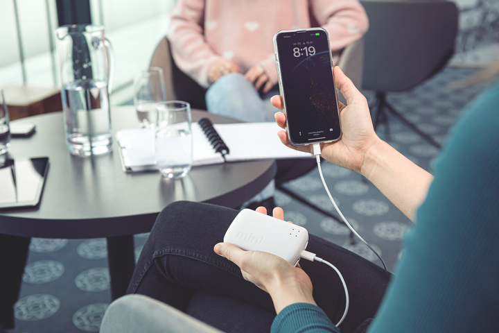 Powerbank GoGEN 10000 mAh White (GOG-PB100009W) - obraz 4