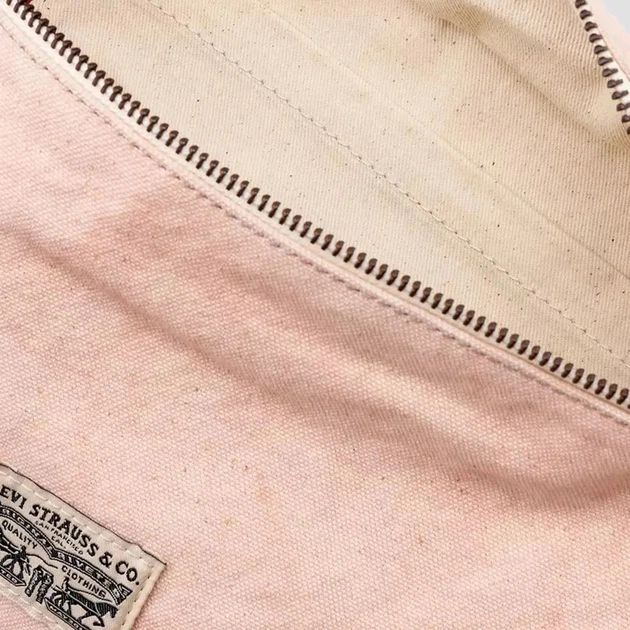 Сумка бананка поясна жіноча тканинна Levi's Devon Crossbody Bag 002H1-0004 Рожева (7626725873182) - зображення 4