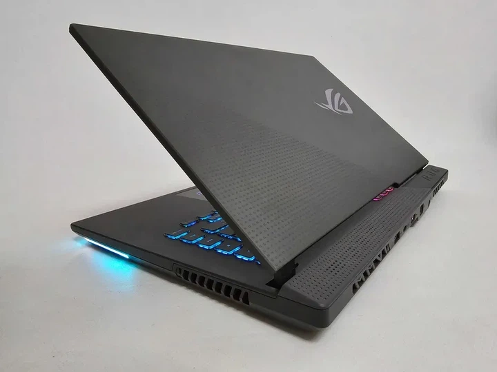 Ноутбук ASUS ROG Strix G15 R7 5800H/RTX 3070/RAM 16GB/SSD 1TB/300Hz Б\В - Фото 7 Ноутбук ASUS ROG Strix G15 R7 5800H/RTX 3070/RAM 16GB/SSD 1TB/300Hz Б\В - зображення 7
