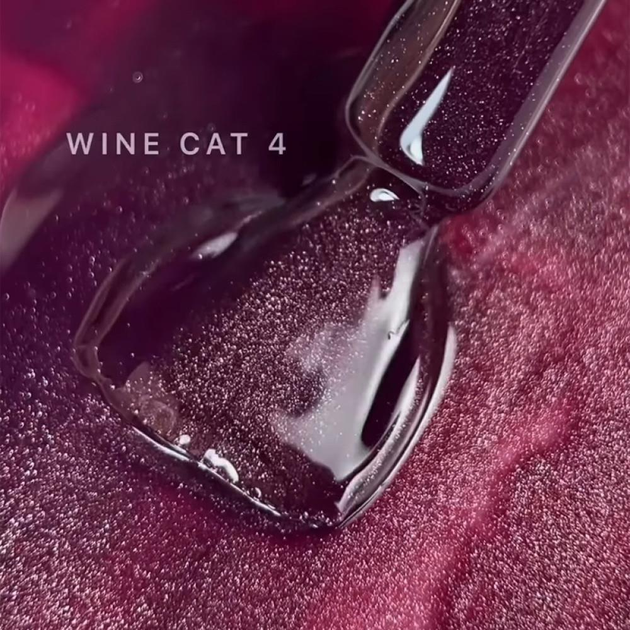 Гель-лак котяче око SAGA Professional Wine Cat 04 бордовий, 10 мл - Фото 3 Гель-лак котяче око SAGA Professional Wine Cat 04 бордовий, 10 мл - зображення 3