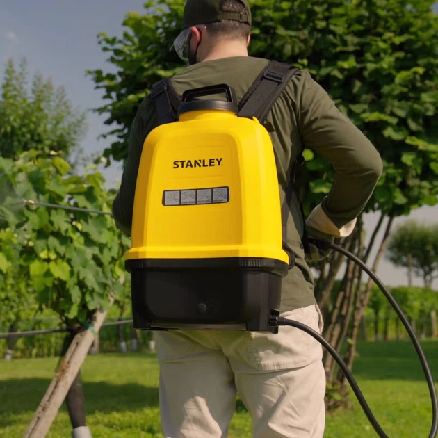 Opryskiwacz akumulatorowy plecakowy Stanley 16 l SXSPBS16E - obraz 19