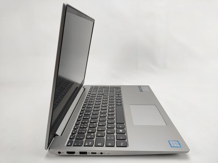 パソコン lenovo 330s  15ikb nxn.jpeg