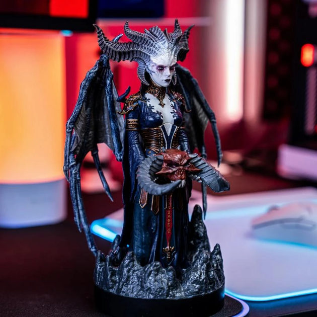 Stojak na telefon Exquisite Gaming Diablo IV Lilith 20 cm (5060525896392) - obraz 9