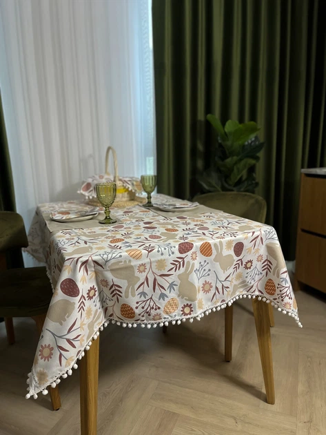 Скатерть водоотталкивающая Delux Textil с помпонами Пасхальные кролики классик 210 х 140 см (368136) - изображение 5