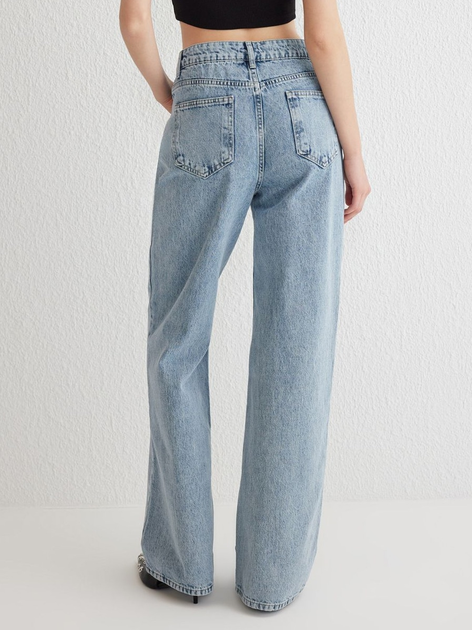 Джинси Baggy жіночі Trendyol TWOAW23JE00345 32 Light Blue (8683050985286) - зображення 2