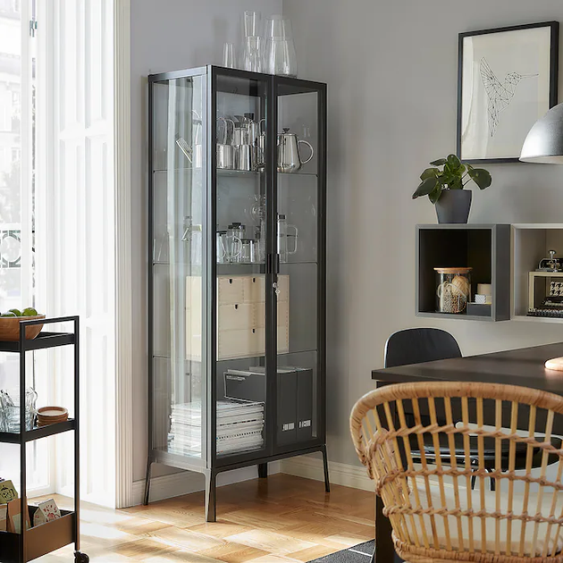 Вітрина MILSBO IKEA 303.964.48 антрацит - Фото 2 Вітрина MILSBO IKEA 303.964.48 антрацит - зображення 2
