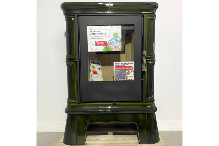 Кафельная печь с большим обзорным стеклом на дровах, брикетах NORDFLAM FROVI GREEN - 5 кВт - Фото 5 Кафельная печь с большим обзорным стеклом на дровах, брикетах NORDFLAM FROVI GREEN - 5 кВт - изображение 5