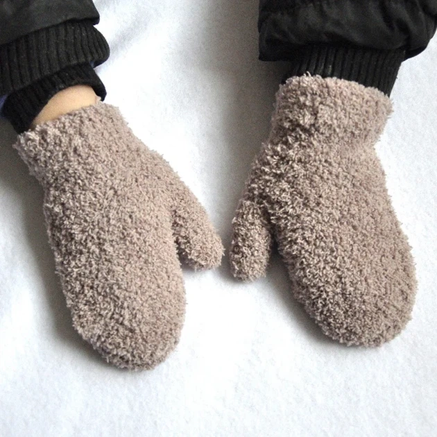 Рукавички дитячі плюшеві Тедді 1 до 4 років Soft Teddy сірі - Фото 9 Рукавички дитячі плюшеві Тедді 1 до 4 років Soft Teddy сірі - зображення 9