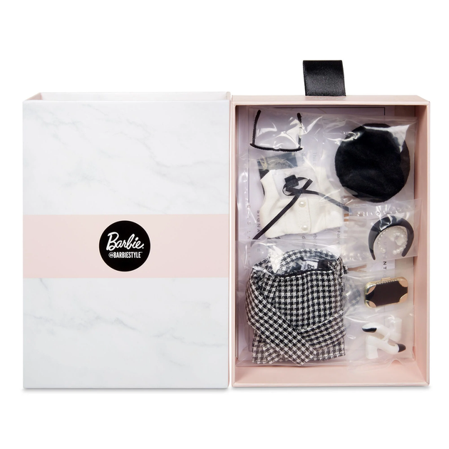 Одежда для кукол Барби Стиль Barbie Signature BarbieStyle «Plazacore» Fashion Pack (HRM18) - Фото 4 Одежда для кукол Барби Стиль Barbie Signature BarbieStyle «Plazacore» Fashion Pack (HRM18) - изображение 4
