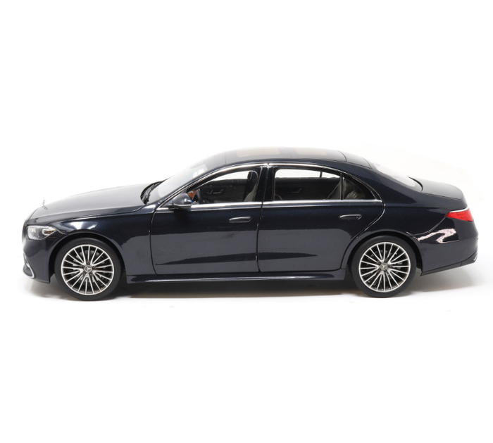 Модель автомобіля Mercedes-Benz S-Class (W223) AMG Line Anthracite Blue Metallic by Norev, Scale 1:18 - Фото 4 Модель автомобіля Mercedes-Benz S-Class (W223) AMG Line Anthracite Blue Metallic by Norev, Scale 1:18 - зображення 4