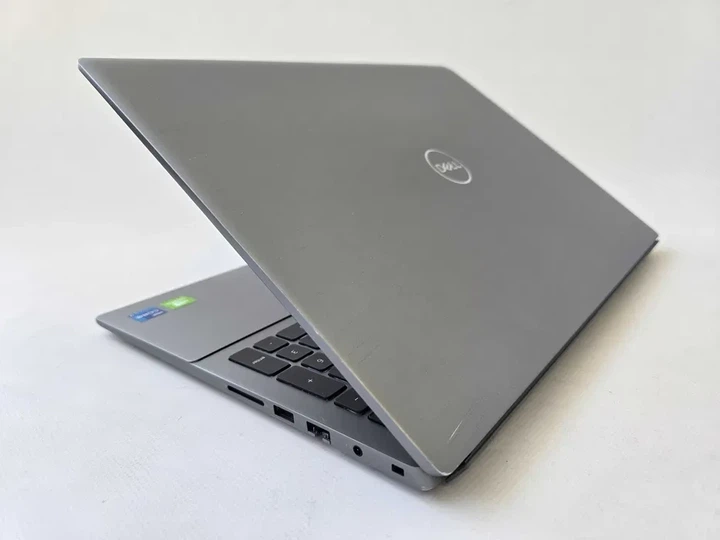 Ноутбук Dell Vostro 16 5620 (2022) I7 1260P/Nvidia MX570 A/RAM 16GB/SSD 1TB Б\В - изображение 7