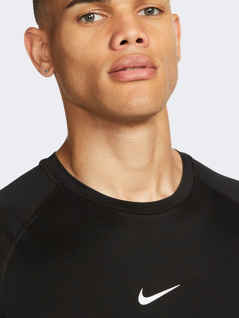 Футболка спортивна довга чоловіча Nike M Np Df Tight Top Ss FB7932-010 L Чорна (196608740186) - зображення 4