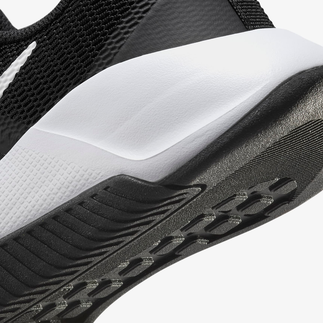 Жіночі кросівки для залу Nike W Mc Trainer 3 FQ1830-001 41 (9.5US) Чорні (197598562994) - зображення 8