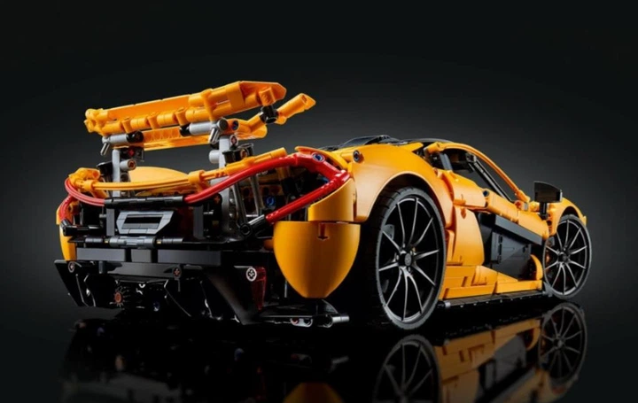 Конструктор Technic McLaren P1 3893 детали (42172) - изображение 3