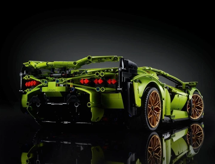 Конструктор Technic Lamborghini Sian FKP 37 3696 деталей (42115) - Фото 4 Конструктор Technic Lamborghini Sian FKP 37 3696 деталей (42115) - изображение 4