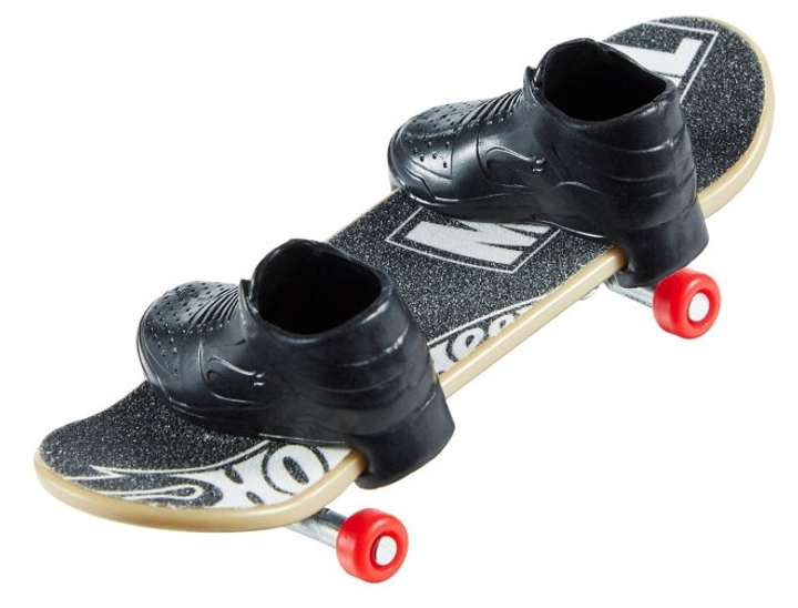 Zestaw zabawkowy Hot Wheels Deskorolka Venom + buty do jazdy palcami HNG25 (0194735139996) - obraz 4